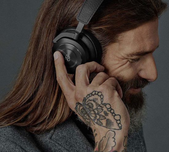 Typo matte black frequency headphones